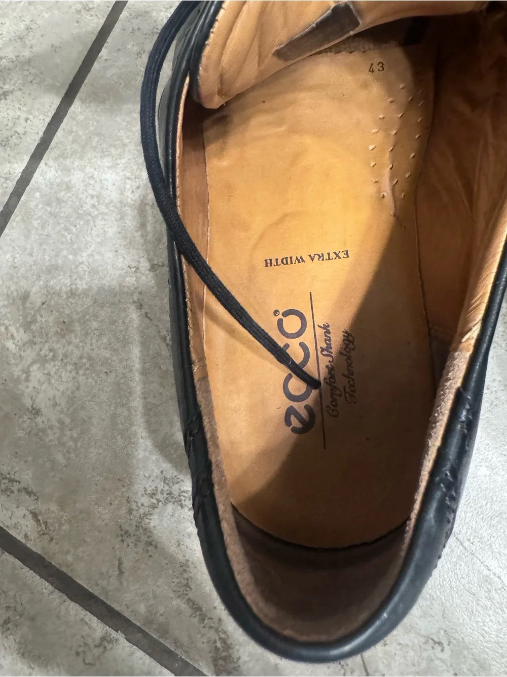 Ecco Black Leather Lace-Up Derbys for Men